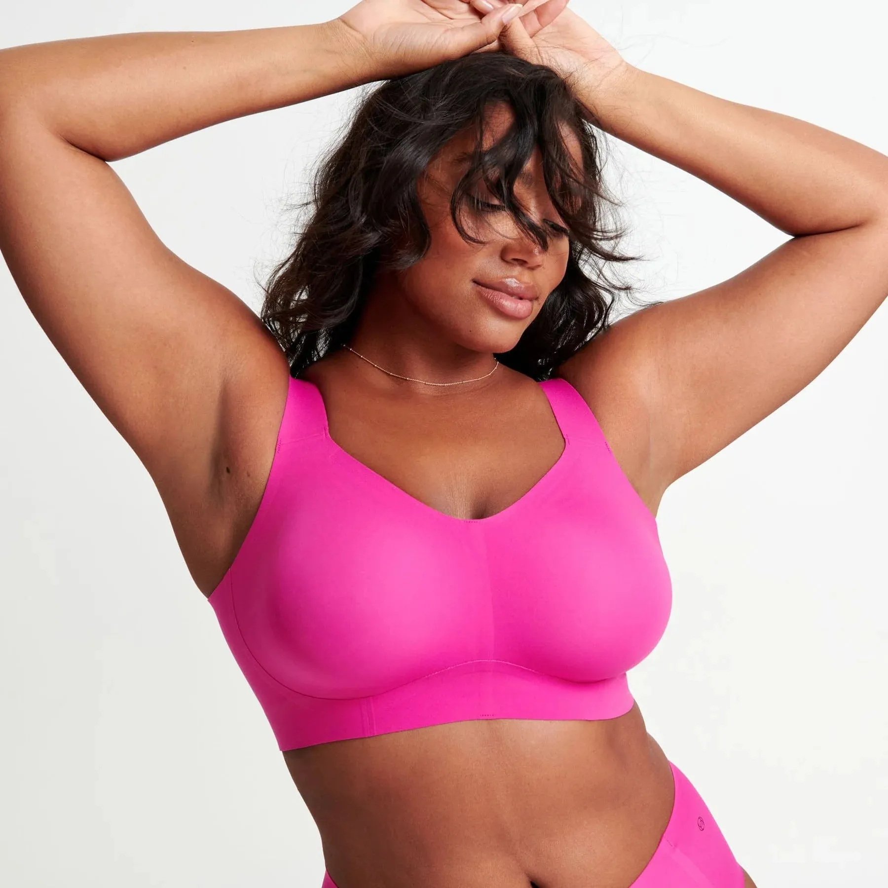 EVELYN AND BOBBIE BEYOND BRA