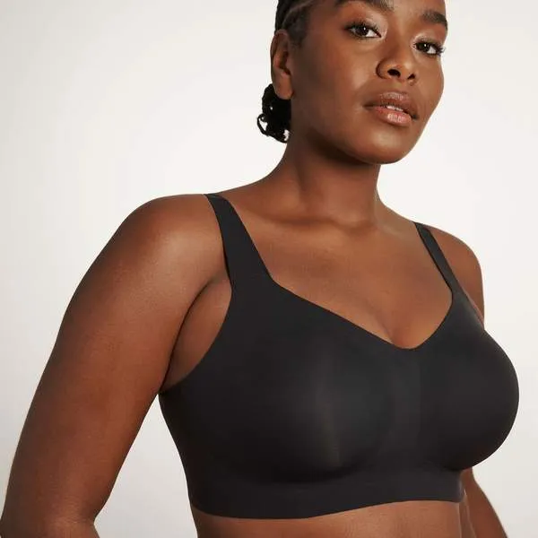 EVELYN AND BOBBIE BEYOND BRA