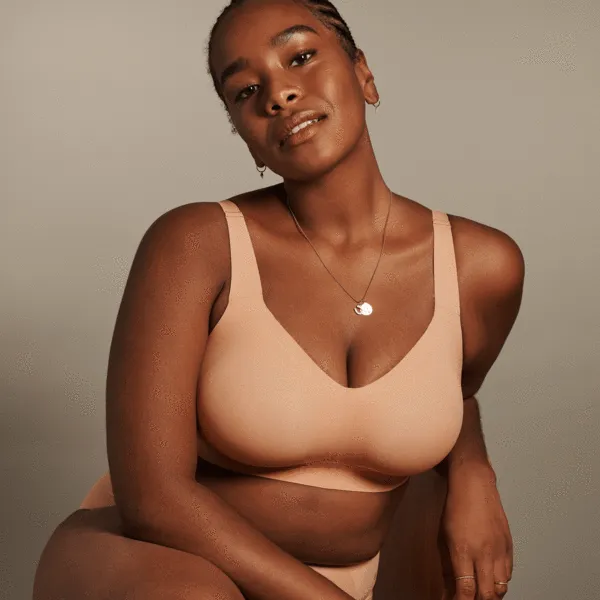 EVELYN AND BOBBIE BEYOND BRA