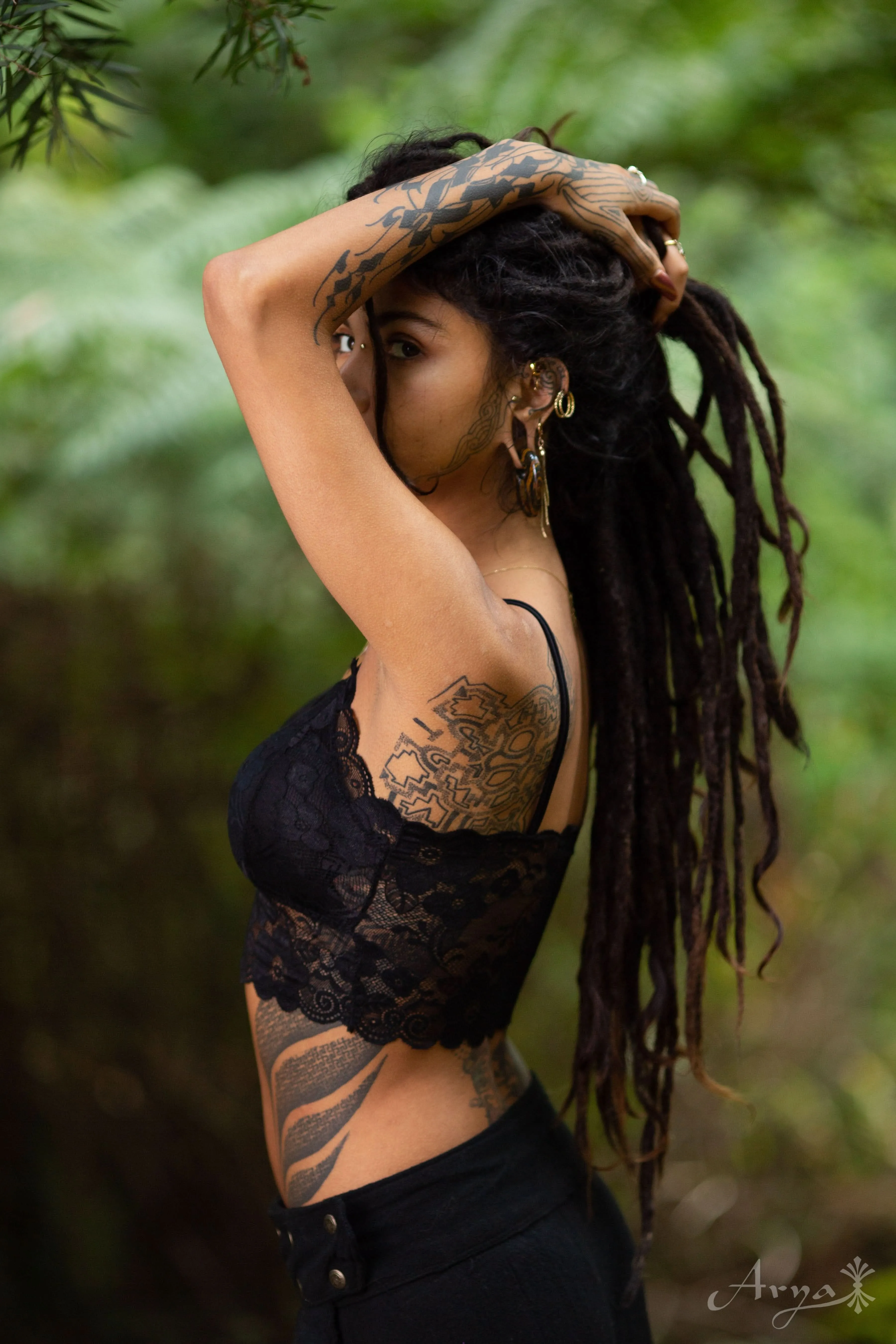 Wireless Lace Burlesque Bra